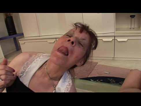 ❤️ Due nonne e un nonno fanno una cosa a tre ❤️❌ Porno fatto in casaal it.niceporn.ru ️❤