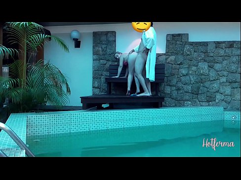 ❤️ Il capo invita la cameriera alla piscina, ma non poteva resistere a un caldo ❤️❌ Porno fatto in casaal it.niceporn.ru ️❤